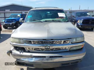 2001 Chevrolet Tahoe LS с VIN 1GNEC13T61J255280, выставлен на аукционе IAAI как лот 41663698 с пробегом 298 456 миль миль и . История ставок и продаж доступна на DreamBid. Изображение 12.