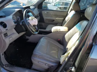 2010 Honda Pilot Touring with VIN 5FNYF4H98AB031186, listed as a Copart auction lot 42558305 with 266,370 mi miles and Salvage Title. Bid and sale history available at carsss.com. Image 7.