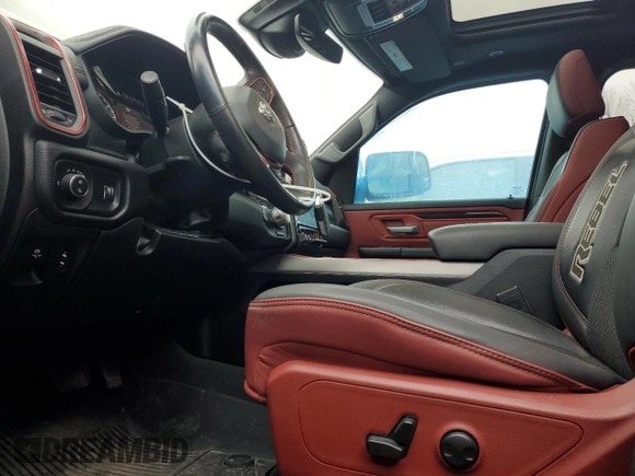 2022 Ram 1500 Rebel z VIN 1C6SRFLT4NN269031, wystawiony jako Copart lot #42962065 z przebiegiem 37 925 mil mil oraz Czysty tytuł • Clean title. Historia ofert i sprzedaży dostępna na DreamBid. Obrazek 7.