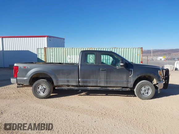 2019 Ford F-250 XL z VIN 1FT7X2B66KEE87332, wystawiony jako IAAI lot #41423827 z przebiegiem 206 947 mil mil oraz . Historia ofert i sprzedaży dostępna na DreamBid. Obrazek 13.