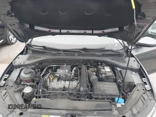 2020 Volkswagen Jetta S z VIN 3VWCB7BU7LM030563, wystawiony jako IAAI lot #42136203 z przebiegiem 52 649 mil mil oraz . Historia ofert i sprzedaży dostępna na DreamBid. Obrazek 10.