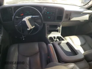 2003 Chevrolet Silverado 1500HD LS z VIN 1GCGK13U03F114482, wystawiony jako Copart lot #53862905 z przebiegiem 80 530 mil mil oraz Szkoda całkowita • Salvage title. Historia ofert i sprzedaży dostępna na DreamBid. Obrazek 8.