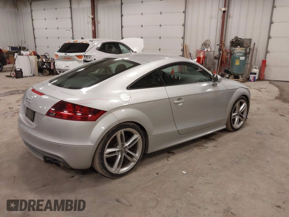 2015 Audi TTS 2.0T z VIN TRUB1AFK2F1000143, wystawiony jako IAAI lot #41649250 z przebiegiem 110 321 mil mil oraz . Historia ofert i sprzedaży dostępna na DreamBid. Obrazek 4.