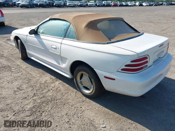1995 Ford Mustang with VIN 1FALP4442SF243571, listed as a IAAI auction lot 42306376 with 227,445 mi miles and . Bid and sale history available at DreamBid. Image 3.