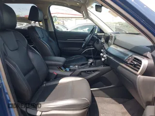 2025 Kia Telluride S with VIN 5XYP64GC6SG581215, listed as a IAAI auction lot 42295271 with 17,941 mi miles and . Bid and sale history available at DreamBid. Image 5.