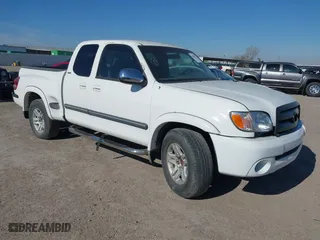 2004 Toyota Tundra SR5 with VIN 5TBRT34164S453196, listed as a IAAI auction lot 41399617 with 190,276 mi miles. Bid and sale history available at carsss.com. Image 1.