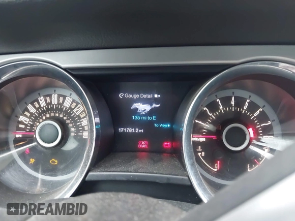 2013 Ford Mustang GT with VIN 1ZVBP8CFXD5252251, listed as a IAAI auction lot 41701508 with 171,781 mi miles. Bid and sale history available at carsss.com. Image 7.