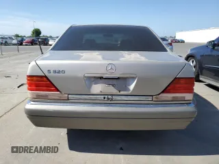 1995 Mercedes-Benz S 320 z VIN WDBGA33E5SA282877, wystawiony jako Copart lot #56253725 z przebiegiem Nie podano mil oraz Szkody całkowita. Historia ofert i sprzedaży dostępna na DreamBid. Obrazek 6.