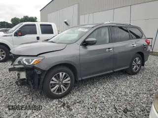 2019 Nissan Pathfinder S z VIN 5N1DR2MN8KC633870, wystawiony jako Copart lot #52350895 z przebiegiem 101 396 mil mil oraz Nie do naprawy • Non repairable. Historia ofert i sprzedaży dostępna na DreamBid. Obrazek 1.