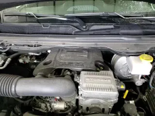 2024 Ram 1500 Tradesman z VIN 1C6SRFGT1RN130488, wystawiony jako Copart lot #50189755 z przebiegiem 11 662 mil mil oraz Szkoda całkowita • Salvage title. Historia ofert i sprzedaży dostępna na DreamBid. Obrazek 14.