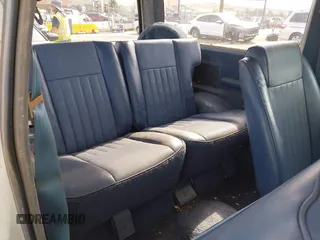 1986 Ford Bronco z VIN 1FMCU14T0GUC51692, wystawiony jako IAAI lot #41982392 z przebiegiem 509 734 mil mil oraz . Historia ofert i sprzedaży dostępna na DreamBid. Obrazek 8.