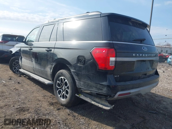 2023 Ford Expedition Max XLT with VIN 1FMJK1J84PEA51292, listed as a IAAI auction lot 41781143 with 55,651 mi miles and . Bid and sale history available at DreamBid. Image 3.