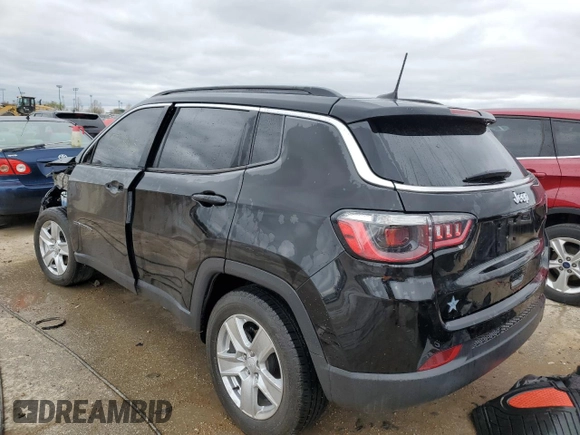 2022 Jeep Compass Latitude with VIN 3C4NJCBB8NT109576, listed as a Copart auction lot 47607294 with 28,863 mi miles and Salvage Title. Bid and sale history available at carsss.com. Image 2.