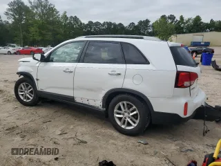 2015 Kia Sorento LX z VIN 5XYKTCA68FG636883, wystawiony jako Copart lot #58706905 z przebiegiem 105 147 mil mil oraz Szkoda całkowita • Salvage title. Historia ofert i sprzedaży dostępna na DreamBid. Obrazek 2.