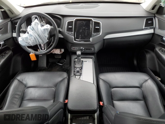 2021 Volvo XC90 Momentum with VIN YV4102PK5M1764561, listed as a Copart auction lot 45925475 with 0 mi miles and Salvage Title. Bid and sale history available at carsss.com. Image 8.