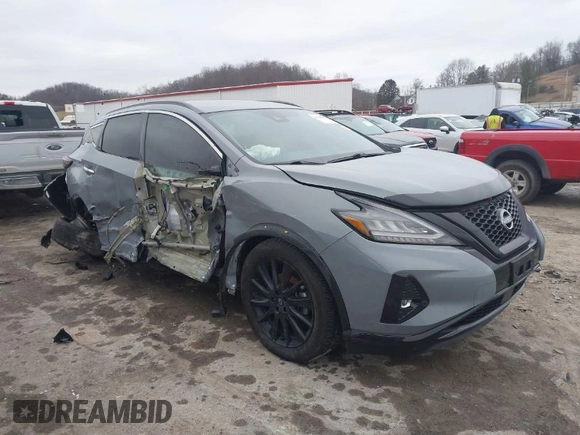 2023 Nissan Murano SV z VIN 5N1AZ2BS2PC106569, wystawiony jako IAAI lot #41506051 z przebiegiem 11 926 mil mil oraz . Historia ofert i sprzedaży dostępna na DreamBid. Obrazek 1.