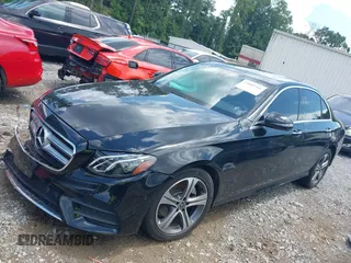 2018 Mercedes-Benz E-Class E 300 with VIN WDDZF4KB5JA345523, listed as a IAAI auction lot 39889766 with 782,391 mi miles. Bid and sale history available at carsss.com. Image 14.