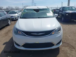 2018 Chrysler Pacifica Touring Plus with VIN 2C4RC1FG8JR125229, listed as a IAAI auction lot 41907817 with 107,914 mi miles and . Bid and sale history available at DreamBid. Image 12.