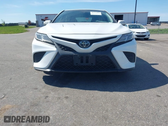 2018 Toyota Camry LE z VIN JTNB11HK2J3048094, wystawiony jako IAAI lot #42331953 z przebiegiem 239 000 mil mil oraz . Historia ofert i sprzedaży dostępna na DreamBid. Obrazek 11.