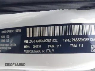 2019 Alfa Romeo Giulia z VIN ZARFAMAN4K7621122, wystawiony jako IAAI lot #41934779 z przebiegiem 57 246 mil mil oraz . Historia ofert i sprzedaży dostępna na DreamBid. Obrazek 9.