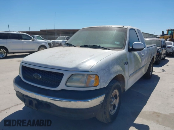 2002 Ford F-150 XL with VIN 1FTRX17232NA78925, listed as a IAAI auction lot 41851582 with 43 mi miles. Bid and sale history available at carsss.com. Image 2.