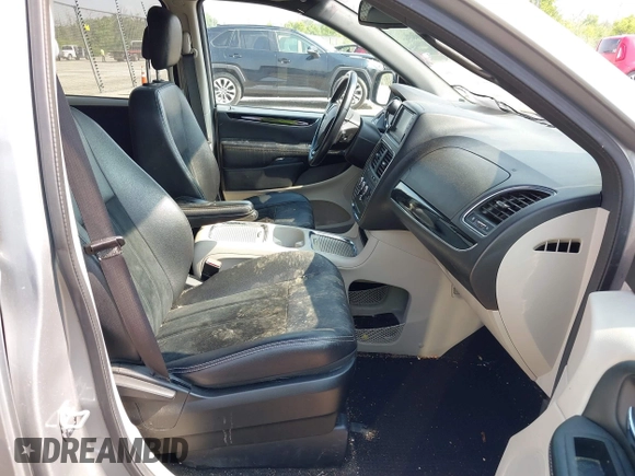 2018 Dodge Grand Caravan SXT z VIN 2C4RDGCG6JR249732, wystawiony jako IAAI lot #42452222 z przebiegiem 85 190 mil mil oraz . Historia ofert i sprzedaży dostępna na DreamBid. Obrazek 5.