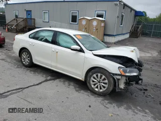 2015 Volkswagen Passat Limited Edition Edition z VIN 1VWAT7A36FC034803, wystawiony jako Copart lot #57911385 z przebiegiem 173 435 mil mil oraz Szkoda całkowita • Salvage title. Historia ofert i sprzedaży dostępna na DreamBid. Obrazek 4.