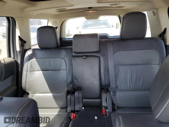 2013 Ford Flex Limited z VIN 2FMHK6DT6DBD28575, wystawiony jako Copart lot #70243394 z przebiegiem 144 254 mil mil oraz Czysty tytuł • Clean title. Historia ofert i sprzedaży dostępna na DreamBid. Obrazek 10.