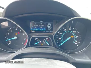 2014 Ford Escape SE z VIN 1FMCU9G94EUD88632, wystawiony jako IAAI lot #42257383 z przebiegiem 150 934 mil mil oraz . Historia ofert i sprzedaży dostępna na DreamBid. Obrazek 7.