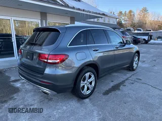 2016 Mercedes-Benz GLC with VIN WDC0G4KB8GF019995, listed as a IAAI auction lot 41654638 with 143,829 mi miles. Bid and sale history available at carsss.com. Image 4.