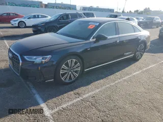 2022 Audi A8 z VIN WAULDAF8XNN002950, wystawiony jako Copart lot #64698034 z przebiegiem 33 781 mil mil oraz Szkoda całkowita • Salvage title. Historia ofert i sprzedaży dostępna na DreamBid. Obrazek 1.