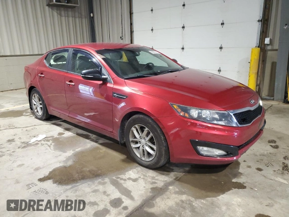 2013 Kia Optima LX z VIN 5XXGM4A75DG159462, wystawiony jako Copart lot #56678015 z przebiegiem 133 434 mil mil oraz Szkoda całkowita • Salvage title. Historia ofert i sprzedaży dostępna na DreamBid. Obrazek 4.