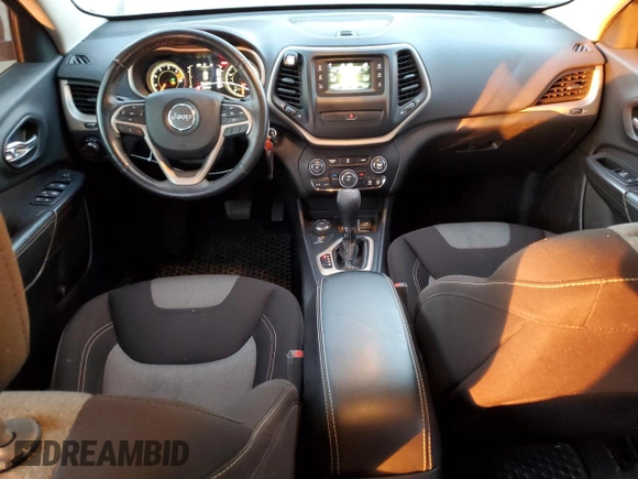 2016 Jeep Cherokee Altitude с VIN 1C4PJMAB2GW349218, выставлен на аукционе Copart как лот 84157794 с пробегом 166 478 миль миль и Списание • Salvage title. История ставок и продаж доступна на DreamBid. Изображение 8.
