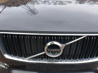 2016 Volvo XC90 T6 Momentum with VIN YV4A22PK5G1061802, listed as a IAAI auction lot 38577183 with 109,291 mi miles. Bid and sale history available at carsss.com. Image 10.