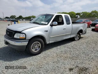 2000 Ford F-150 XL with VIN 1FTZX1720YKB20798, listed as a Copart auction lot 57177055 with 341,918 mi miles and Salvage title. Bid and sale history available at DreamBid. Image 1.