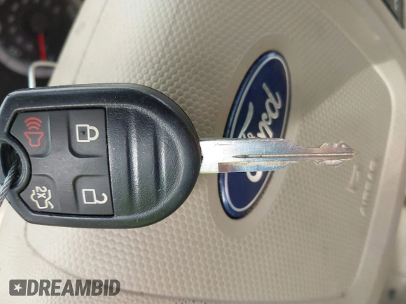 2009 Ford Escape Limited с VIN 1FMCU04G59KA18239, выставлен на аукционе IAAI как лот 42124102 с пробегом 158 981 миль миль и . История ставок и продаж доступна на DreamBid. Изображение 11.