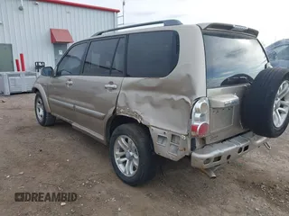 2005 Suzuki XL-7 LX with VIN JS3TX92V254100902, listed as a IAAI auction lot 41906726 with 170,411 mi miles. Bid and sale history available at carsss.com. Image 3.