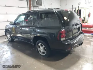 2008 Chevrolet TrailBlazer Fleet w/2FL with VIN 1GNDT13S582205123, listed as a IAAI auction lot 41697053 with 123,097 mi miles. Bid and sale history available at carsss.com. Image 3.