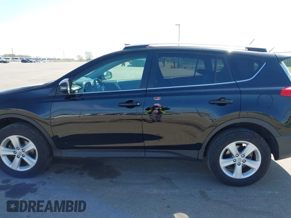 2013 Toyota RAV4 XLE with VIN 2T3WFREV0DW019201, listed as a IAAI auction lot 42145998 with 185,124 mi miles and . Bid and sale history available at DreamBid. Image 14.