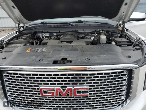 2017 GMC Yukon XL Denali with VIN 1GKS2HKJXHR209328, listed as a Copart auction lot 48726015 with 126,547 mi miles and Salvage Title. Bid and sale history available at carsss.com. Image 12.