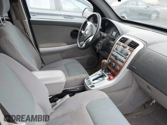 2008 Chevrolet Equinox LT z VIN 2CNDL43F686312418, wystawiony jako IAAI lot #42352445 z przebiegiem 179 852 mil mil oraz . Historia ofert i sprzedaży dostępna na DreamBid. Obrazek 5.
