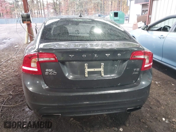 2015 Volvo S60 T5 Platinum with VIN YV1612TM1F1348534, listed as a IAAI auction lot 40961620 with 135,090 mi miles. Bid and sale history available at carsss.com. Image 15.
