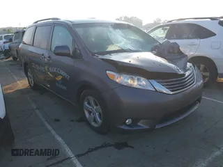 2015 Toyota Sienna LE AAS с VIN 5TDKK3DCXFS675224, выставлен на аукционе IAAI как лот 42448400 с пробегом 152 705 миль миль и . История ставок и продаж доступна на DreamBid. Изображение 1.