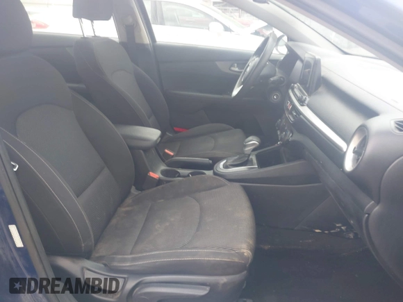 2019 Kia Forte LXS с VIN 3KPF24AD4KE085464, выставлен на аукционе IAAI как лот 42244427 с пробегом 125 403 миль миль и . История ставок и продаж доступна на DreamBid. Изображение 5.