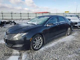 2014 Lincoln MKZ with VIN 3LN6L2GKXER825826, listed as a Copart auction lot 45041305 with 114,773 mi miles and Salvage Title. Bid and sale history available at carsss.com. Image 1.