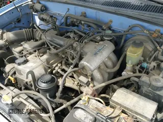 1996 Toyota 4Runner z VIN JT3GM84R0T0004696, wystawiony jako IAAI lot #41939252 z przebiegiem 172 346 mil mil oraz . Historia ofert i sprzedaży dostępna na DreamBid. Obrazek 19.