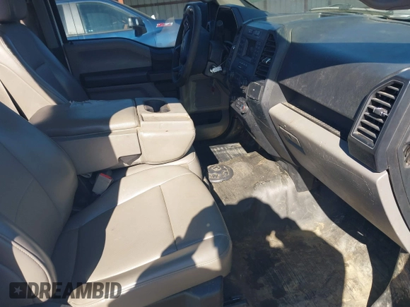 2018 Ford F-150 XL with VIN 1FTMF1C59JKF99158, listed as a IAAI auction lot 41356147 with 200,694 mi miles. Bid and sale history available at carsss.com. Image 5.