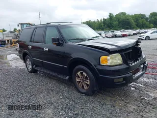 2003 Ford Expedition Eddie Bauer with VIN 1FMPU17L33LA92471, listed as a IAAI auction lot 42628785 with 238,457 mi miles and . Bid and sale history available at DreamBid. Image 1.