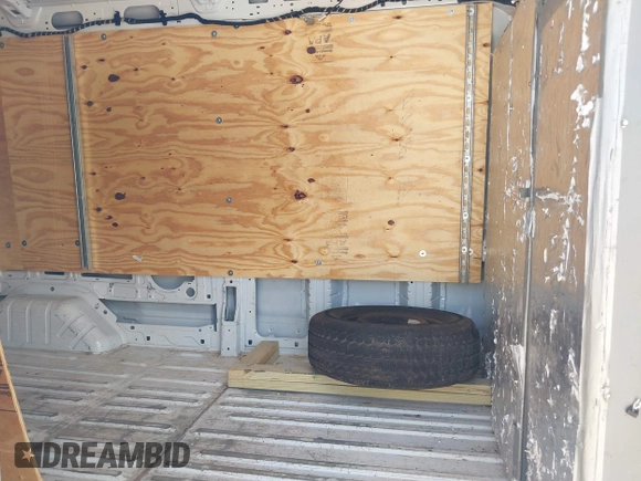 2018 Ford Transit с VIN 1FTYR2CG8JKA03392, выставлен на аукционе IAAI как лот 42525654 с пробегом 218 383 миль миль и . История ставок и продаж доступна на DreamBid. Изображение 8.