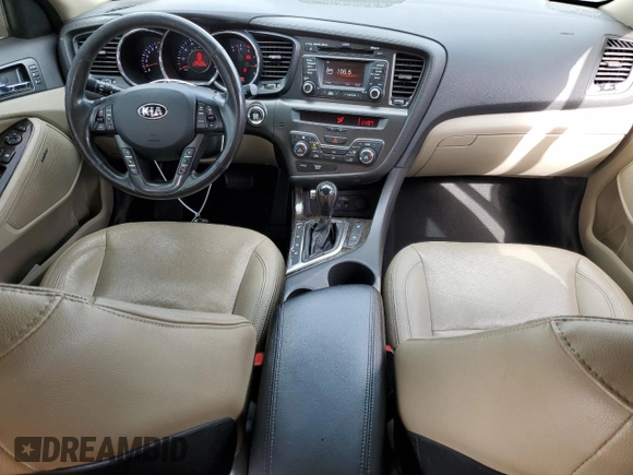 2013 Kia Optima EX с VIN 5XXGN4A71DG231996, выставлен на аукционе Copart как лот 75771594 с пробегом 135 278 миль миль и Списание • Salvage title. История ставок и продаж доступна на DreamBid. Изображение 8.